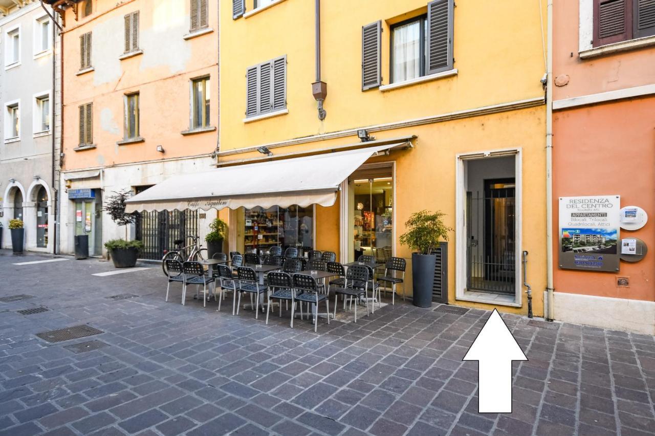 Desenzanoloft Blue Lake Star Apartment Desenzano del Garda Luaran gambar
