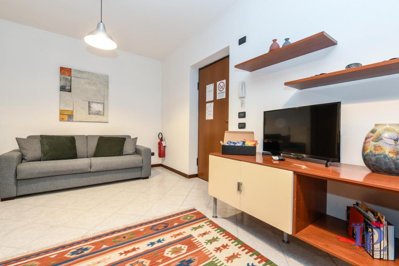Desenzanoloft Blue Lake Star Apartment Desenzano del Garda Luaran gambar
