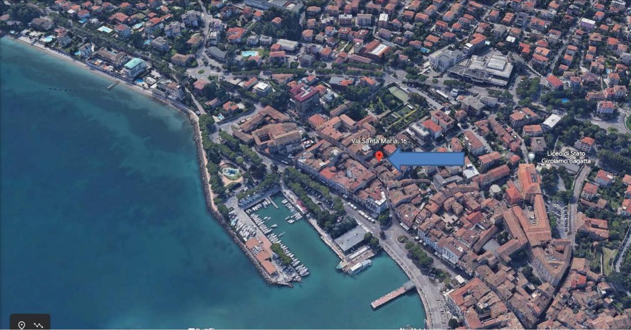 Desenzanoloft Blue Lake Star Apartment Desenzano del Garda Luaran gambar